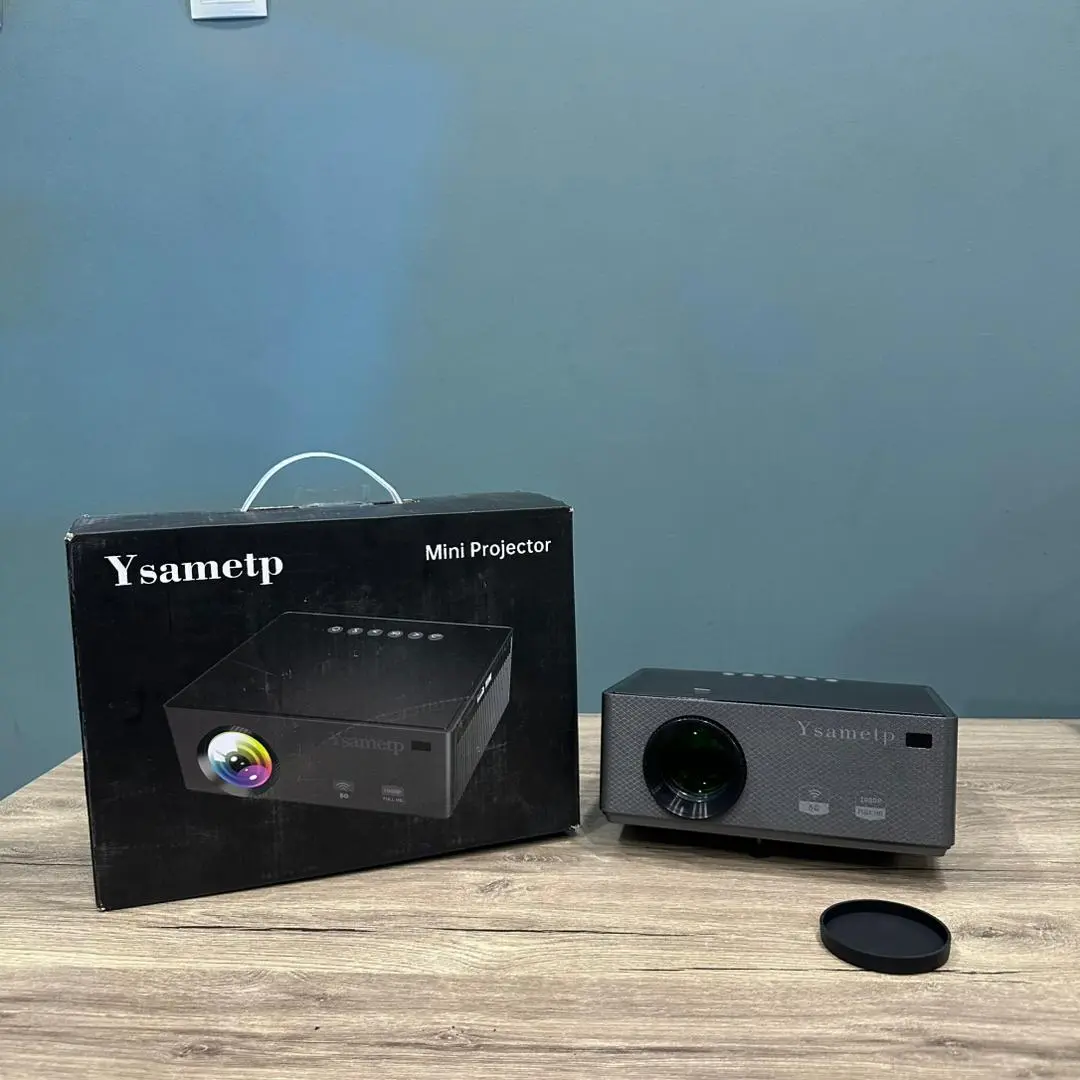 DATASHOW PROJECTEUR YSAMETP M7 WIFI 5G BLUETOOTH 10000LUMENS ADJUSTABLE 240 POUCES BLACK NOIR FULL HD